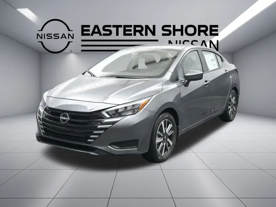 2025 Nissan Versa 1.6 SV photo 1