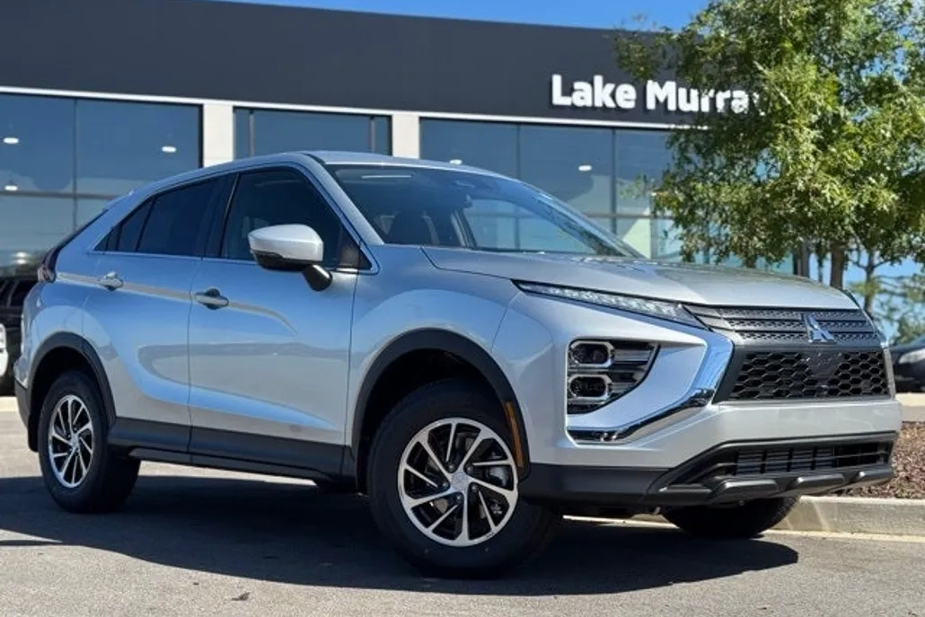 2026 Mitsubishi Eclipse Cross ES photo 1