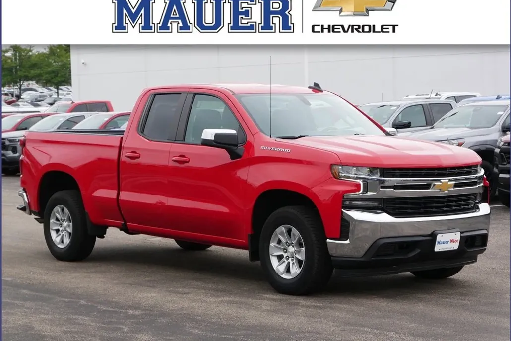 2021 Chevrolet Silverado 1500 LT photo 1