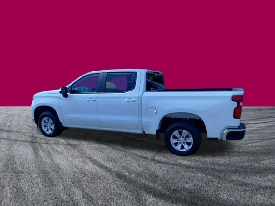 2025 Chevrolet Silverado 1500 LT photo 1