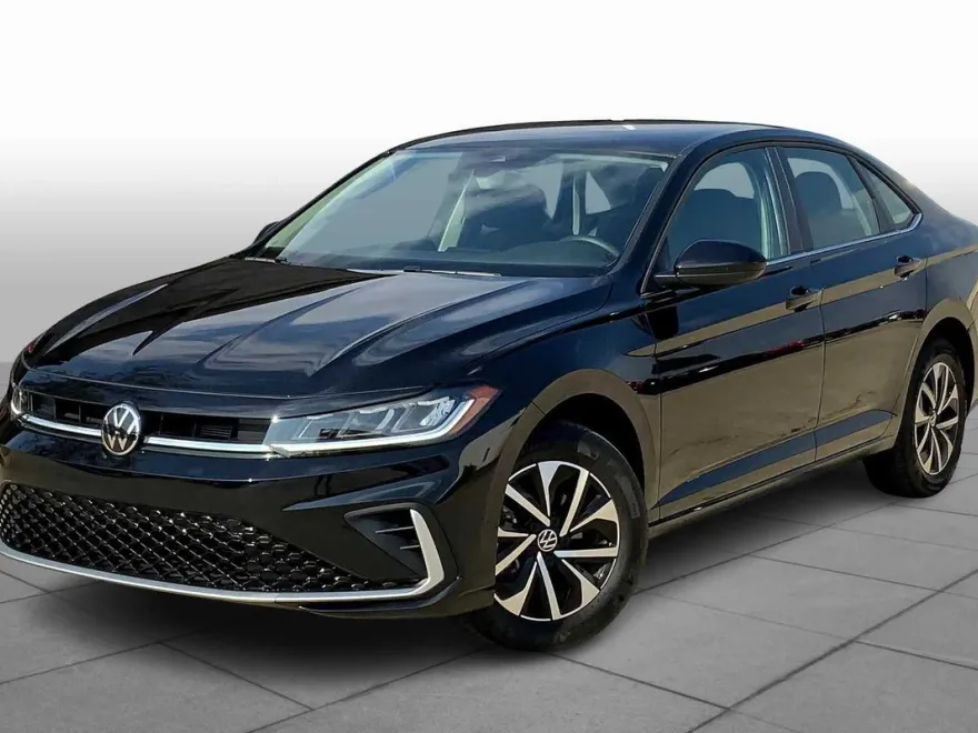 2025 Volkswagen Jetta S photo 1