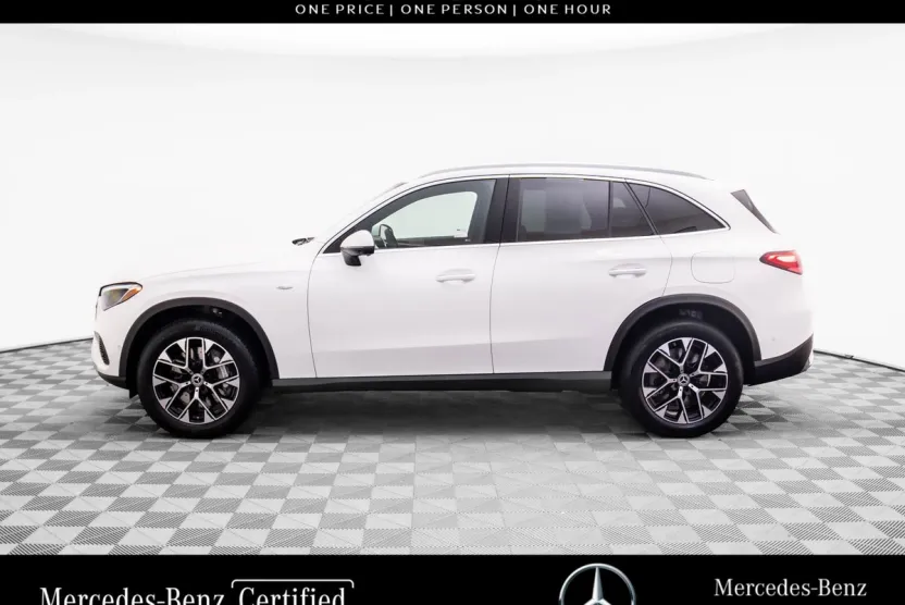 2025 Mercedes Benz GLC 350e 4MATIC photo 1