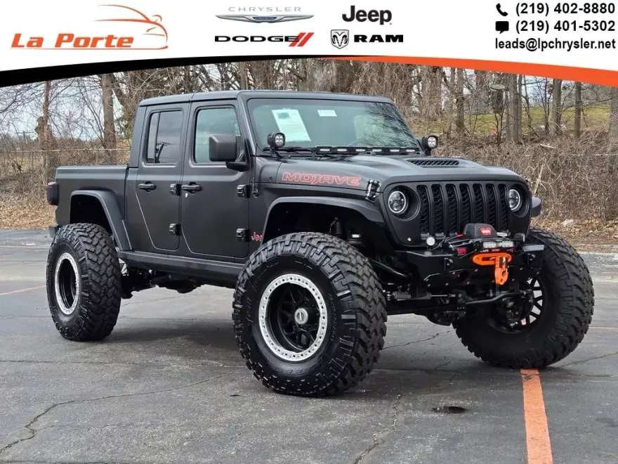 2021 Jeep Gladiator Rubicon photo 2