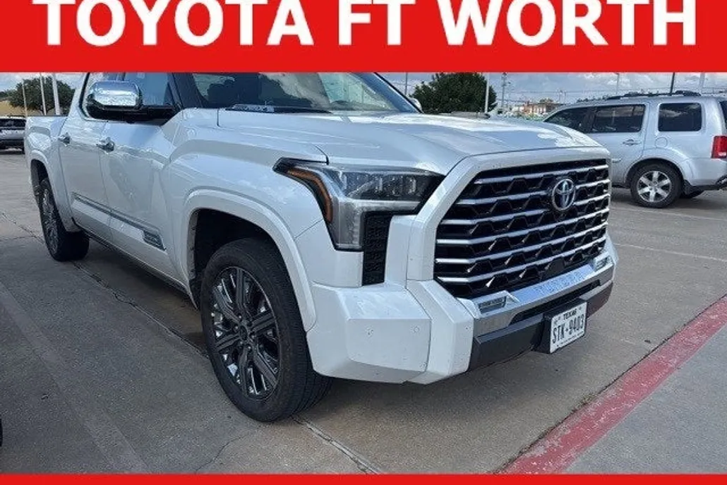 2023 Toyota Tundra CapStone photo 1