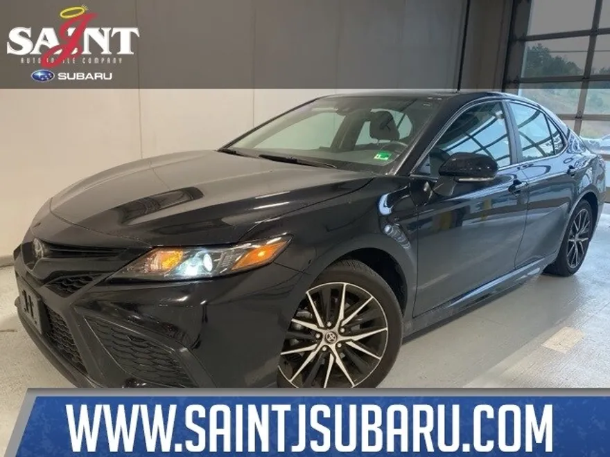 2024 Toyota Camry SE photo 1