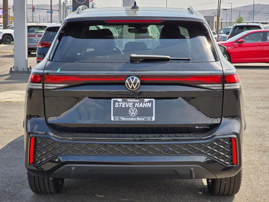 2025 Volkswagen Tiguan SE R-Line Black photo 1