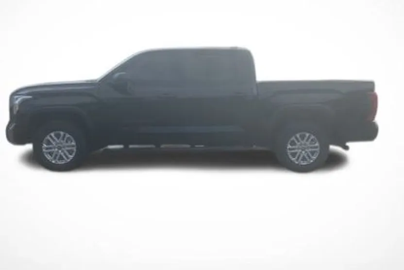 2024 Toyota Tundra SR5 photo 1