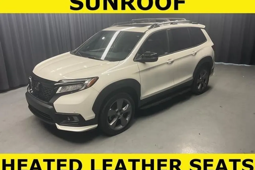 2019 Honda Passport Touring photo 1