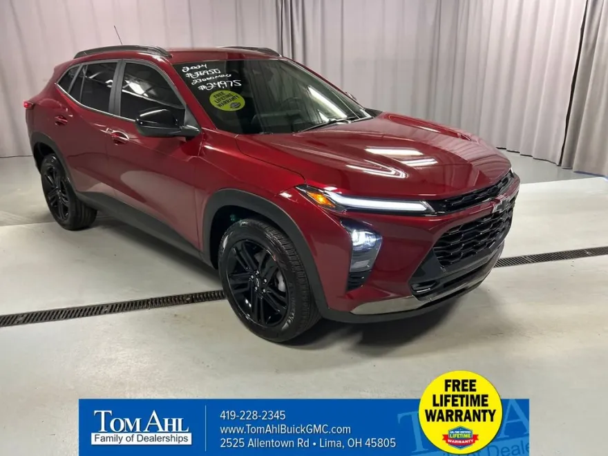 2024 Chevrolet Trax ACTIV photo 1