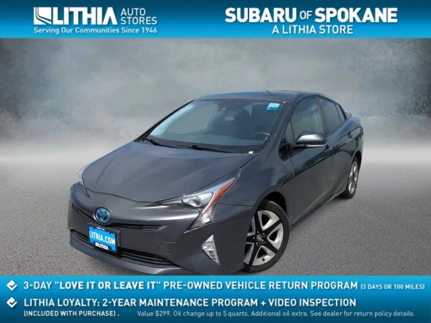 2017 Toyota Prius Four photo 1