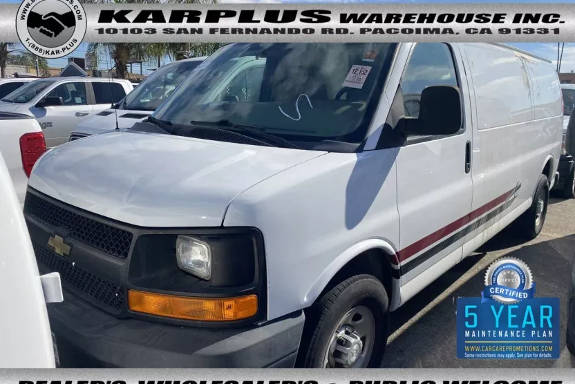 2017 Chevrolet Express Cargo Van 3500 photo 1