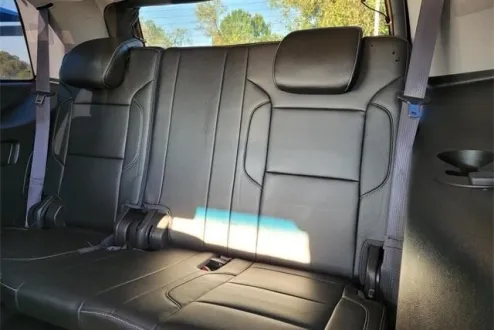 2017 Chevrolet Tahoe LT photo 2