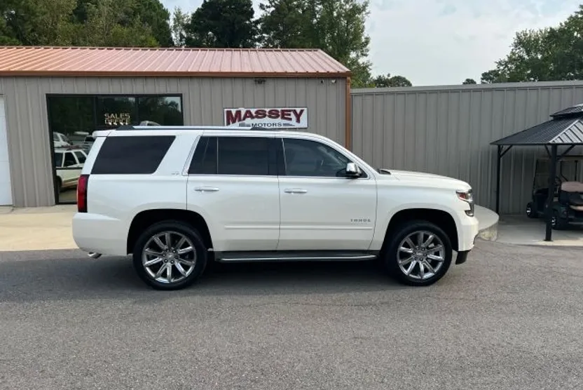 2015 Chevrolet Tahoe LTZ photo 1