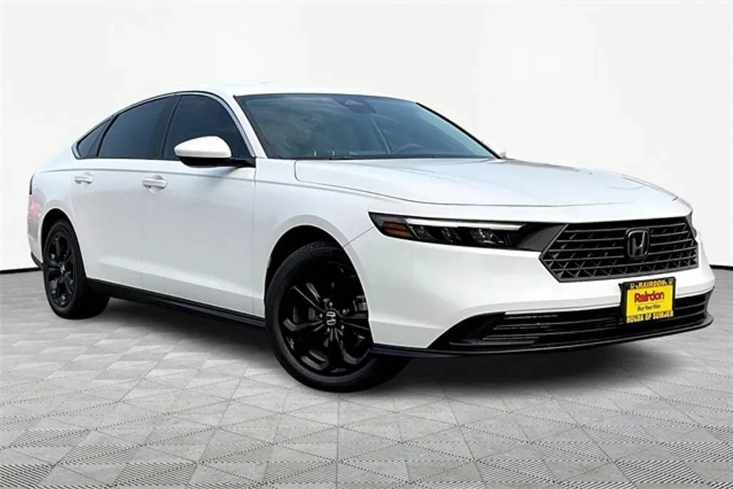 2025 Honda Accord LX photo 1