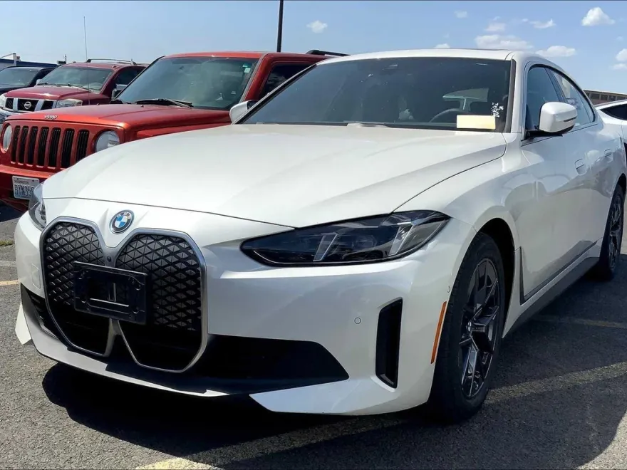 2025 Bmw i4 xDrive40 photo 1