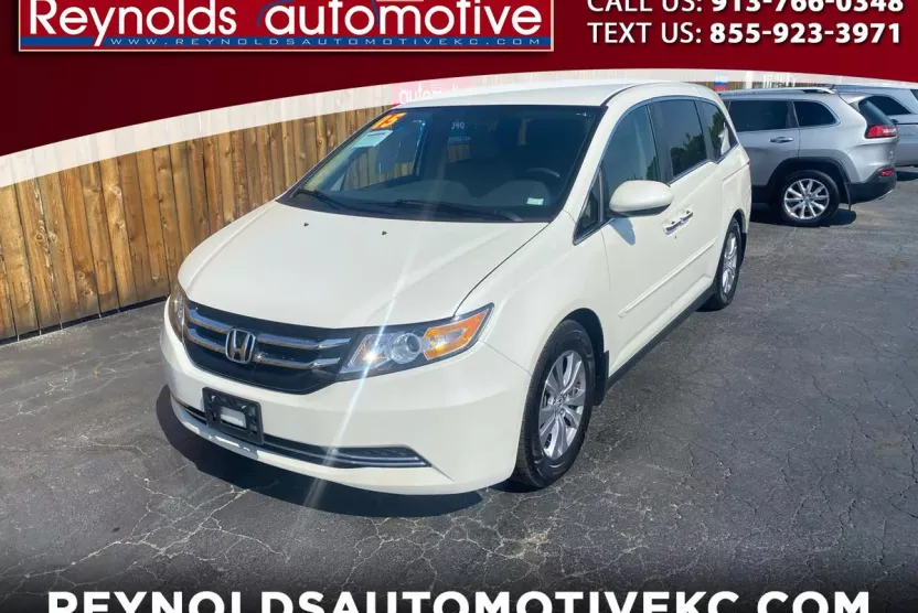 2015 Honda Odyssey EX photo 1
