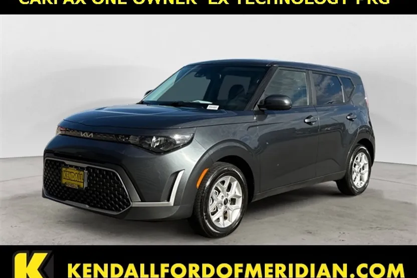 2023 Kia Soul LX photo 1
