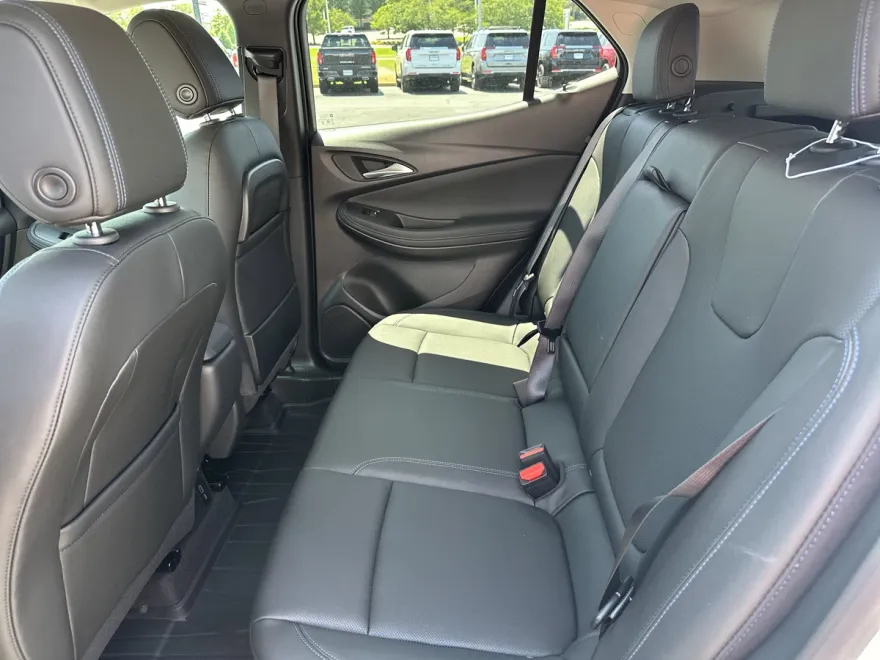2026 Buick Encore GX Sport Touring photo 1
