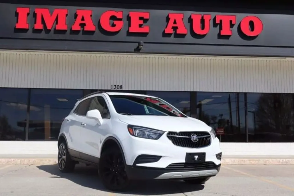 2022 Buick Encore Preferred Sport photo 1