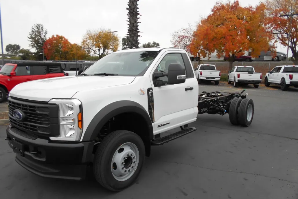 2024 Ford F-550 XL photo 1
