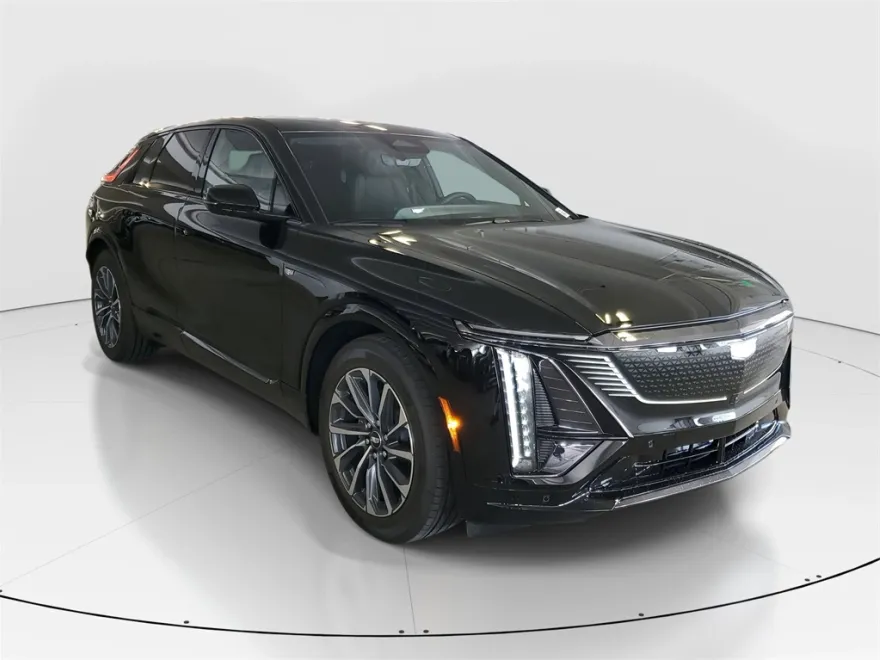 2025 Cadillac Lyriq Sport photo 1