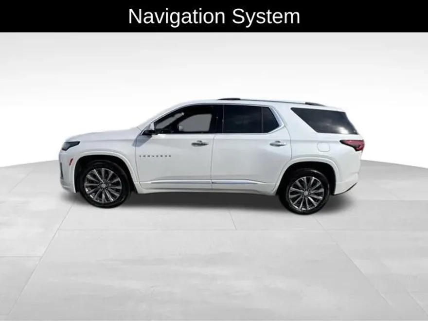 2023 Chevrolet Traverse Premier photo 1