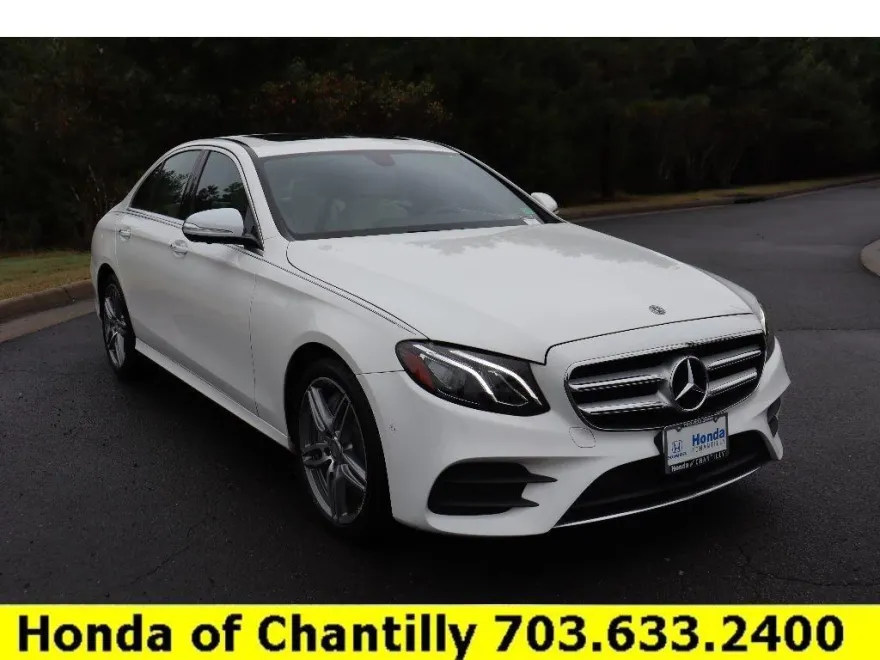 2019 Mercedes Benz E 300 4MATIC photo 1