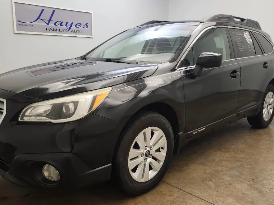 2016 Subaru Outback 2.5i Premium photo 1