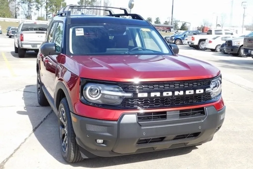 2025 Ford Bronco Sport Outer Banks photo 1