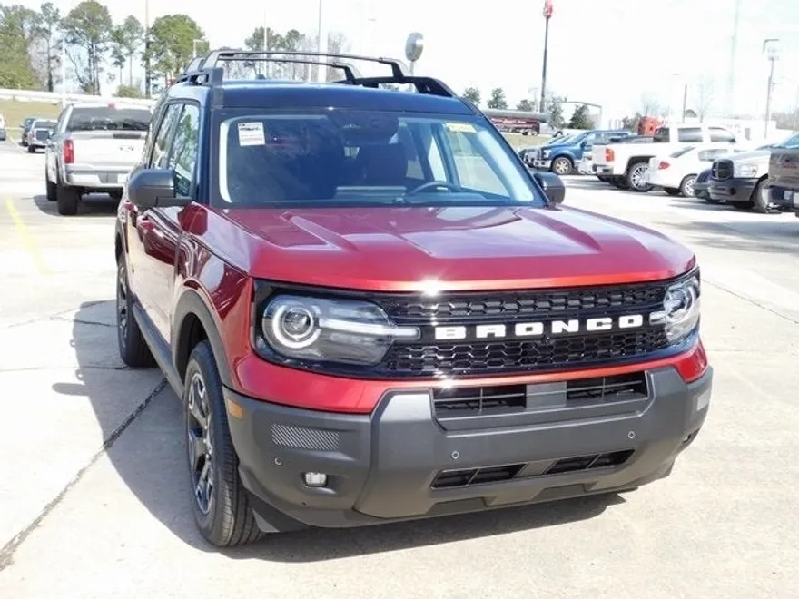2025 Ford Bronco Sport Outer Banks photo 1