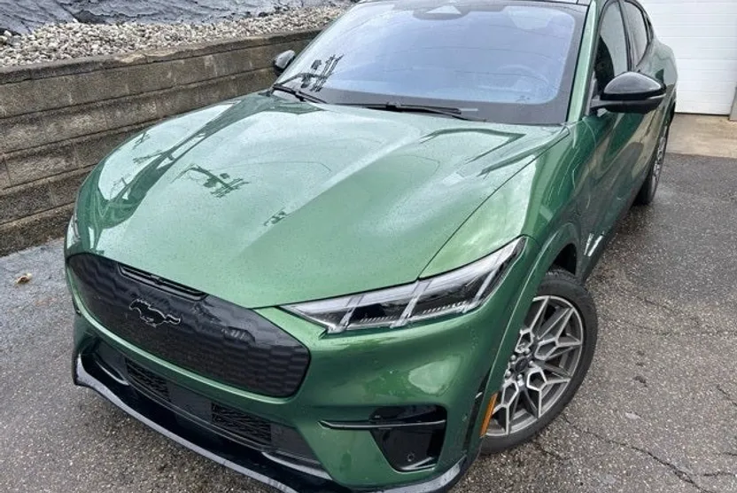 2024 Ford Mustang Mach-E GT photo 1