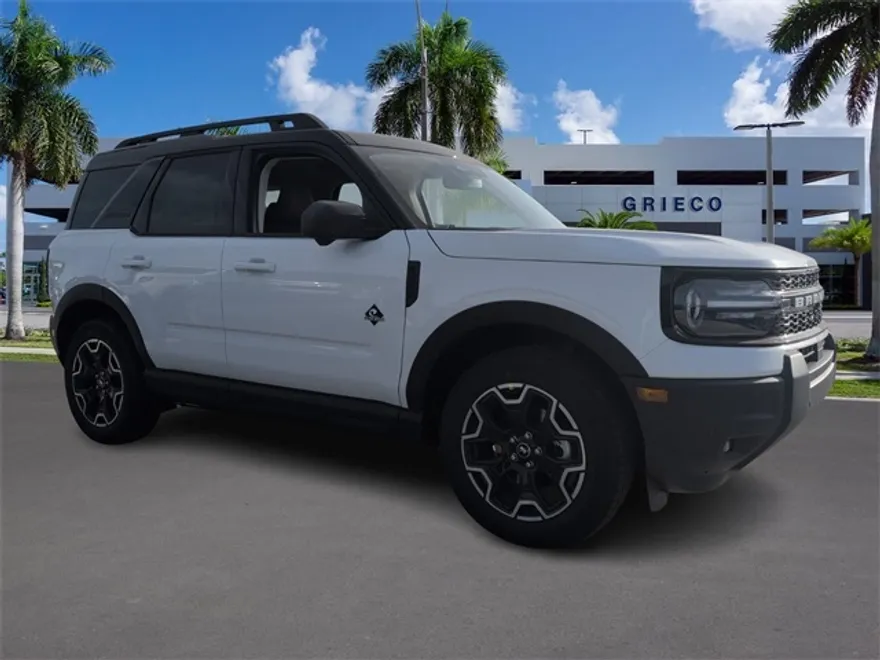 2025 Ford Bronco Sport Outer Banks photo 1