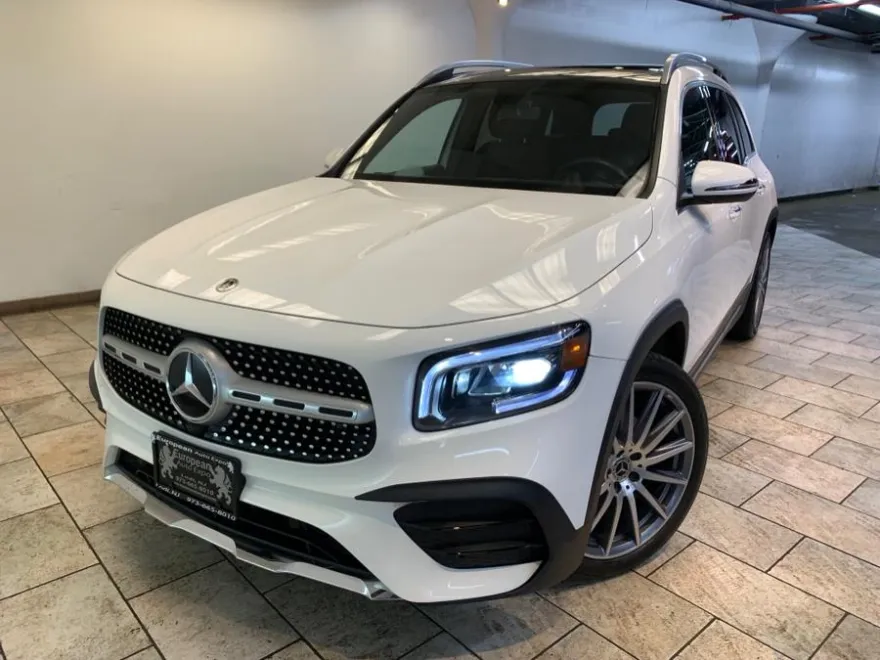2021 Mercedes Benz GLB 250 4MATIC photo 1