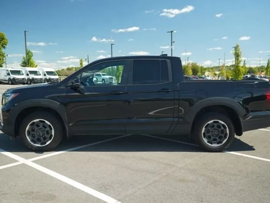 2024 Honda Ridgeline TrailSport photo 1