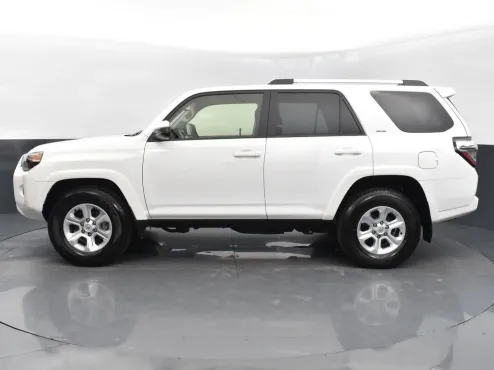 2024 Toyota 4Runner SR5 photo 4