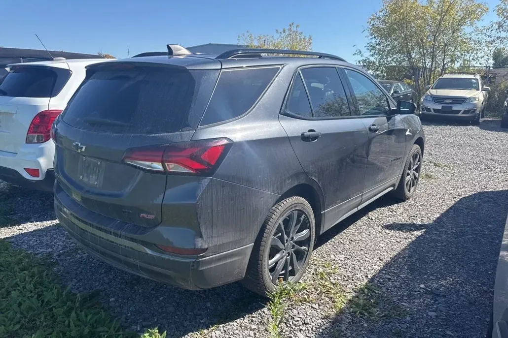 2022 Chevrolet Equinox RS photo 1