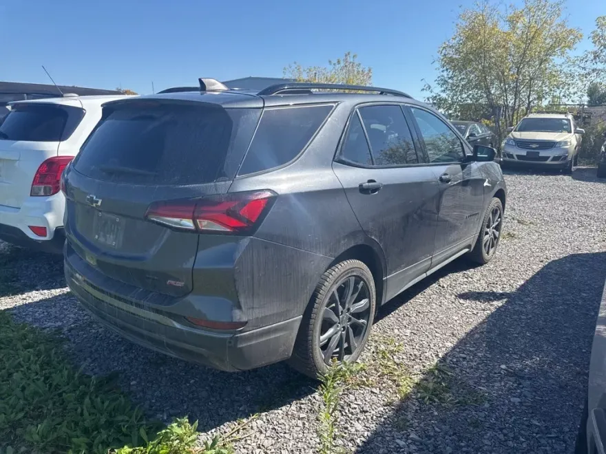 2022 Chevrolet Equinox RS photo 1