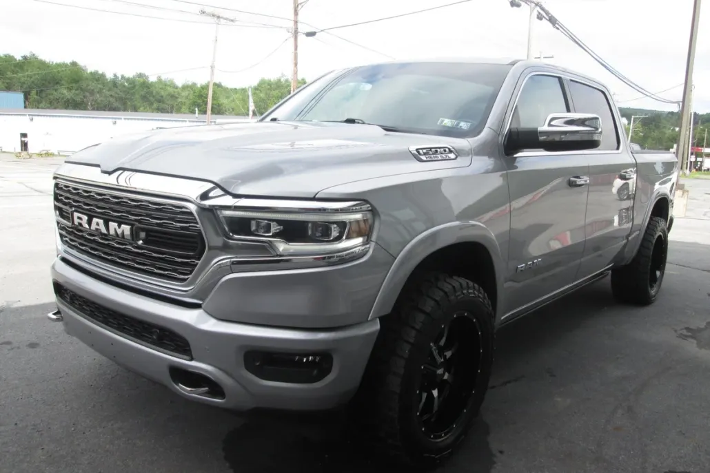 2020 Ram 1500 Limited photo 1