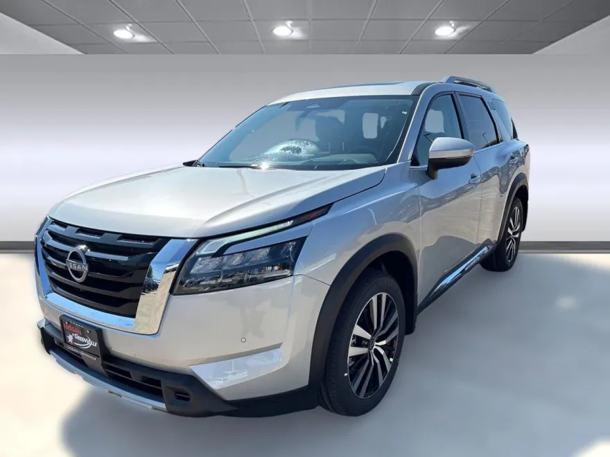2025 Nissan Pathfinder Platinum photo 1