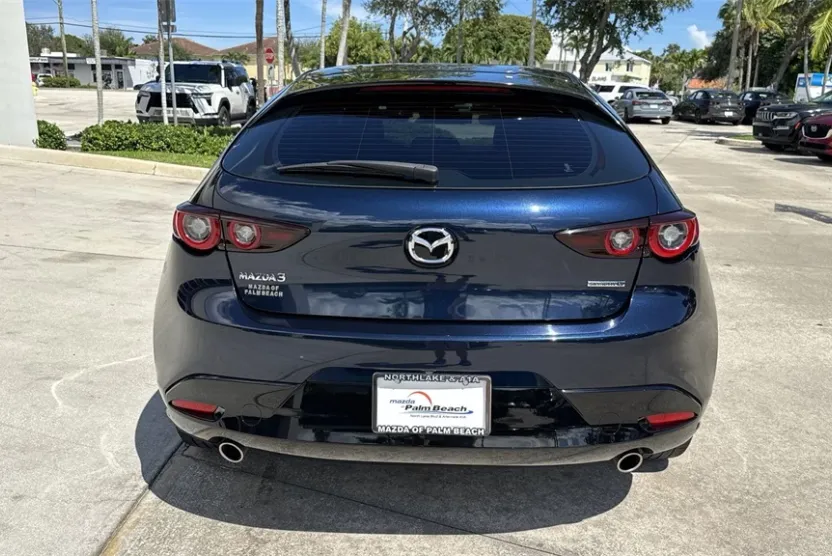2023 Mazda Mazda3 2.5 Select photo 1