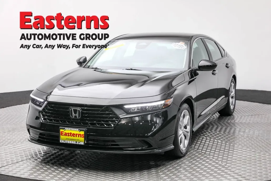 2023 Honda Accord LX photo 1
