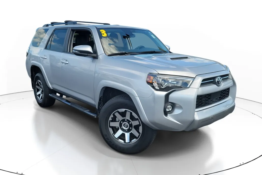 2023 Toyota 4Runner TRD Off-Road Premium photo 1