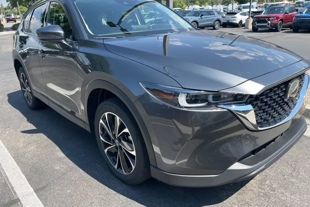 2022 Mazda CX-5 2.5 Premium Plus photo 1
