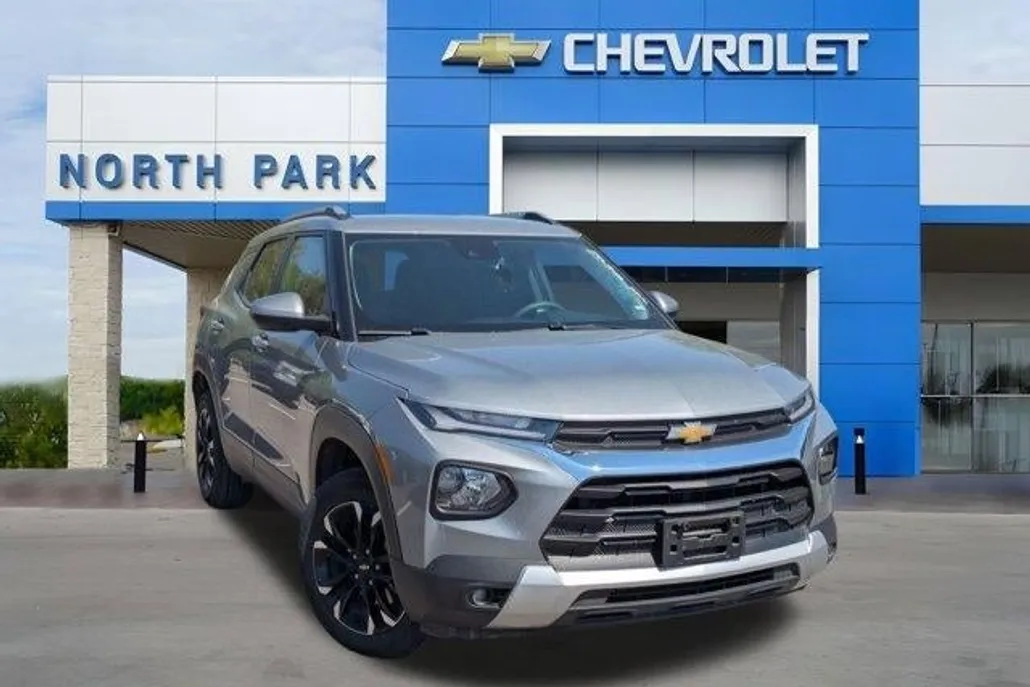 2023 Chevrolet Trailblazer LT photo 1