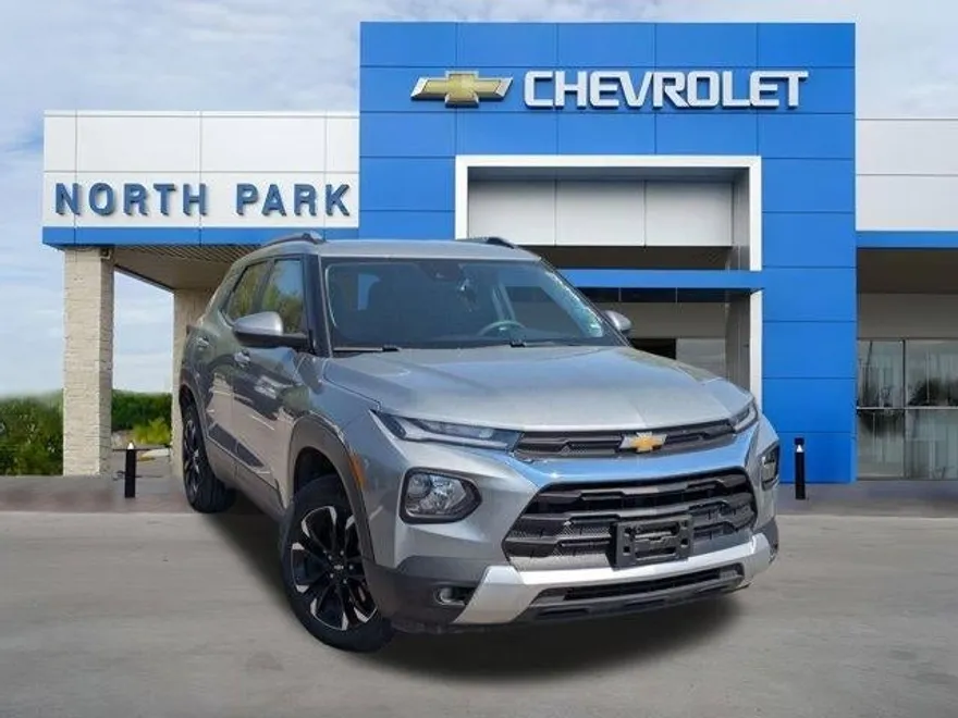 2023 Chevrolet Trailblazer LT photo 1