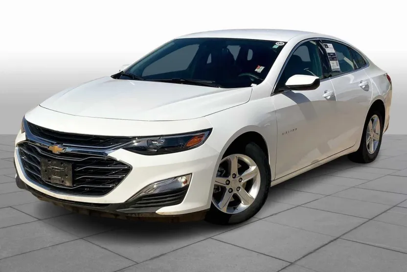 2024 Chevrolet Malibu LS photo 1