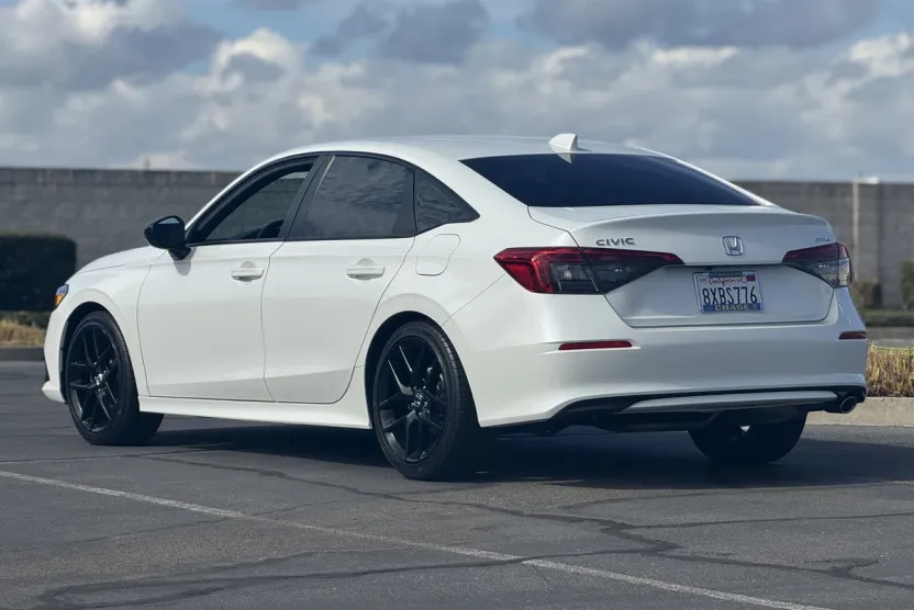 2022 Honda Civic Sport photo 1