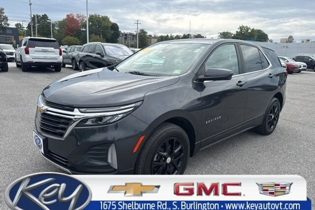2022 Chevrolet Equinox LT photo 1