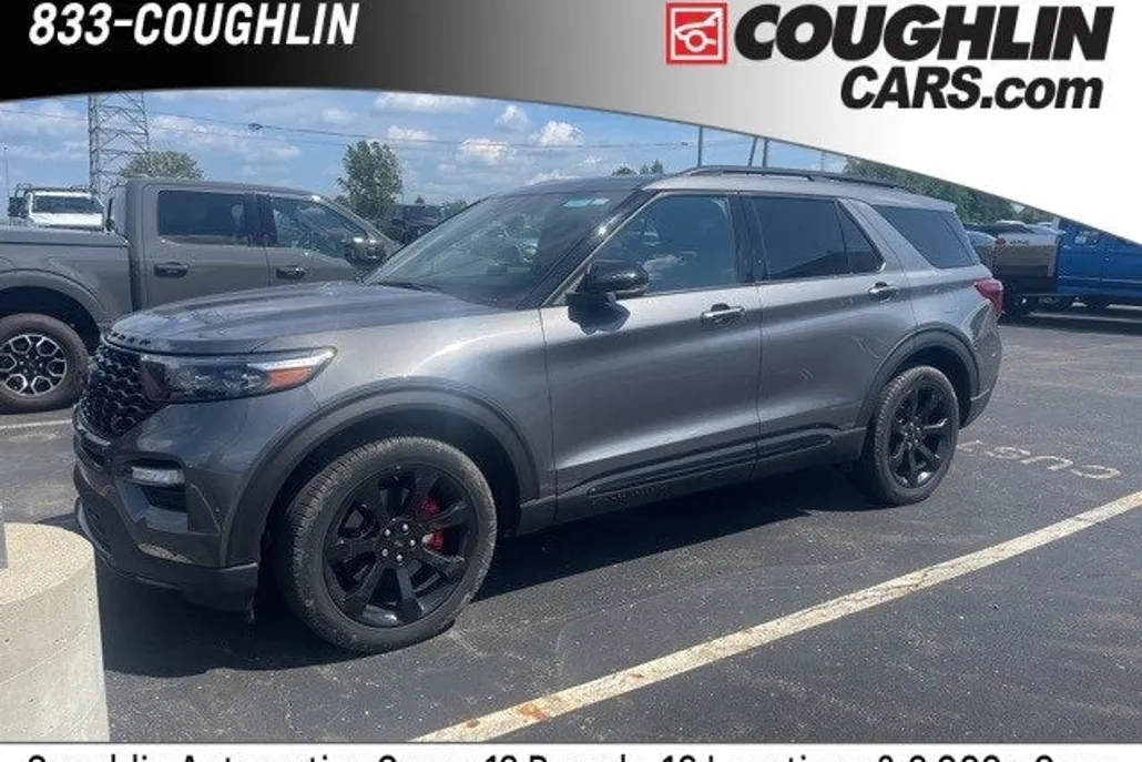 2023 Ford Explorer ST photo 1
