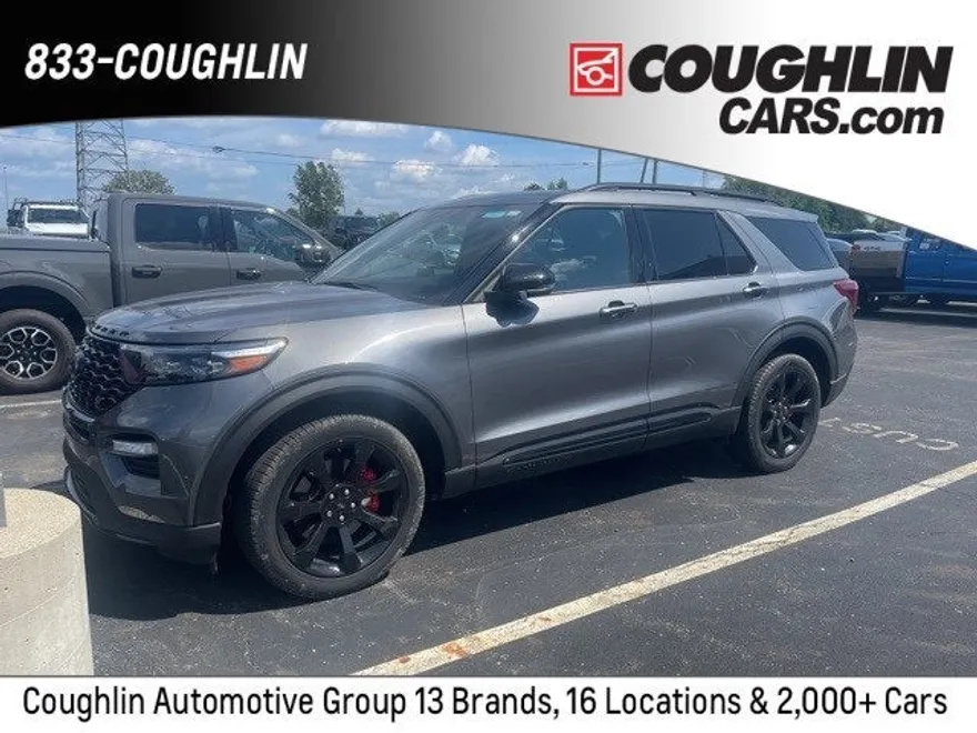 2023 Ford Explorer ST photo 1